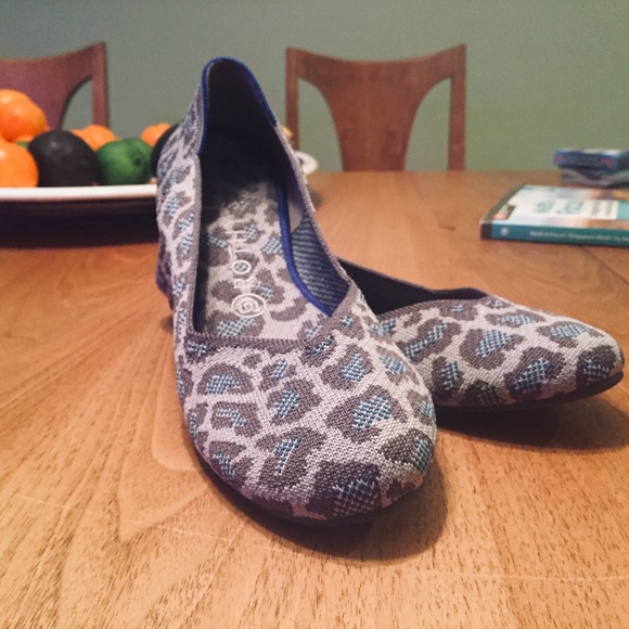 Rothy's Round Toe Grey Spotted Size 9 - Perfect - Picture 5 of 7